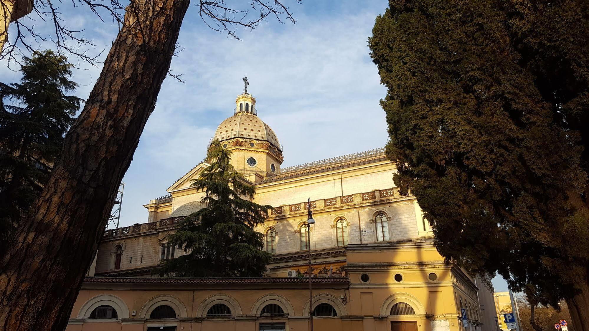 Domus Quiritum Couette-café Rome